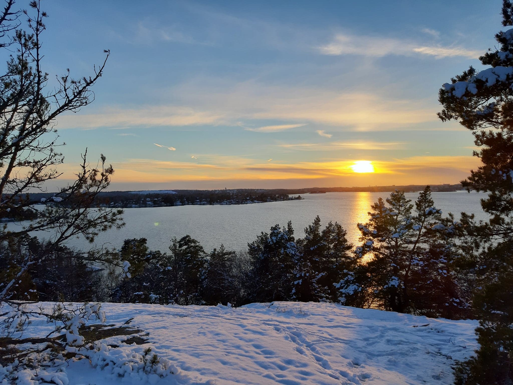 A picture of a sunset in Bogesundslandet, Sweden